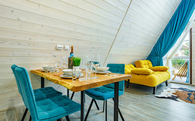 Dizaynerskiy relax A-Frame Private house