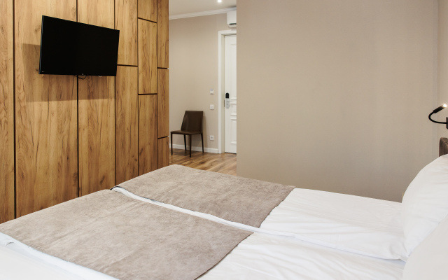 Artbox Hotel
