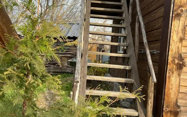 Tri Medvedya Guest house