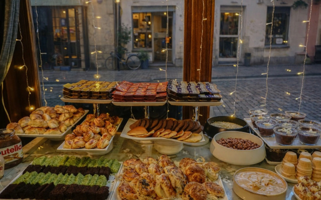 Raymond Old City Hotel