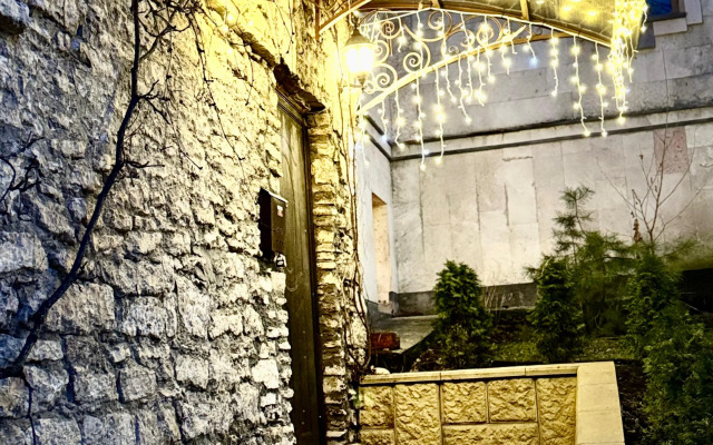 Квартира у Театра