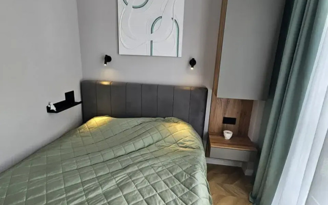 V Tsentre Sochi S Basseynom Flat