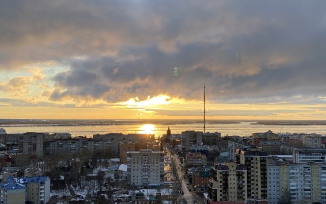 Zelyonaya Kvartira S Potryasayuschim Vidom Apartments