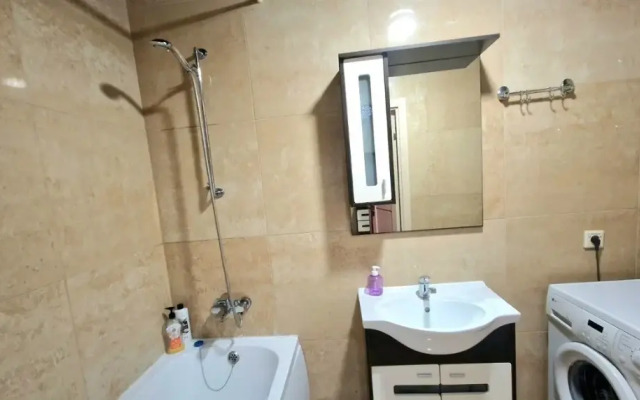 Na Ploschadi Pobedy 2 Apartments