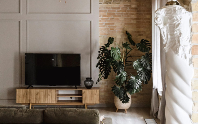 Travertin Kuznetsov Flat