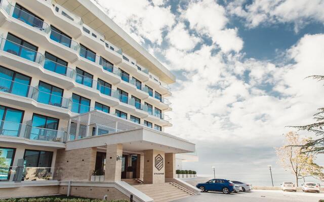 Na Luchezarnyoi Apart Hotel