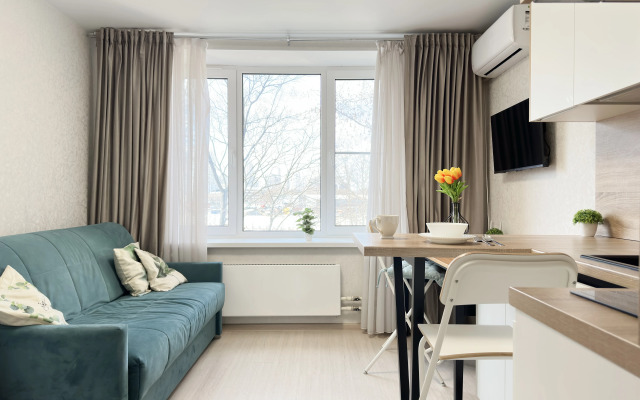 Divan-Krovat s shikarnym remontom Apartments