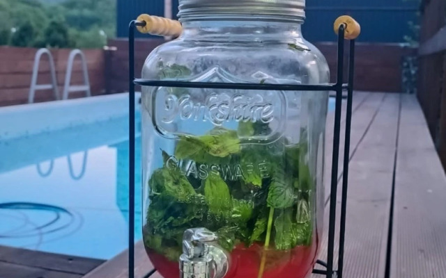 Частный дом Дача Семейная с Бассейном