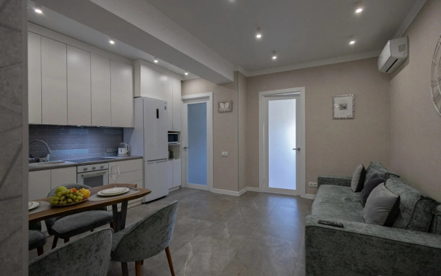 Апартаменты Двухкомнатные апартаменты с балконом в Светлана-парк