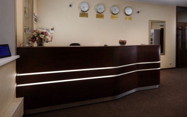 Hotel Clover on Vokzalnaya