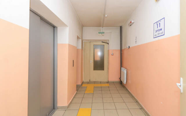 Na Ulitse Yuriya Tena 10 Flat