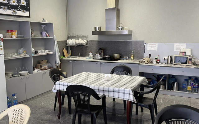 Tsentralnyij Guest House