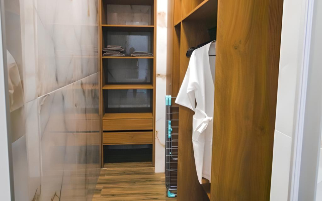 V centre Sochi 10 minut do morya AK Arhitektor chetirehmestnie komfort Apartaments