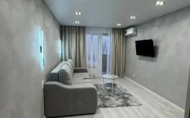 Svezhaya u Metro Kozyya Sloboda Flat