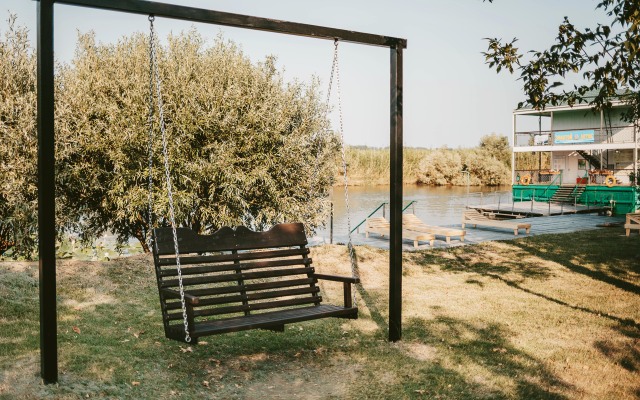 База отдыха Золотой Лотос