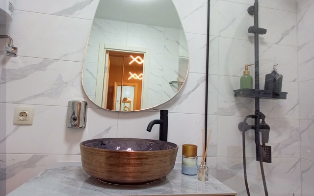 V Zhk Sapfir Na Kaspiyskoy 68 Apartments