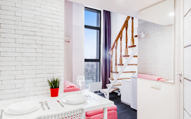 Dvuhurovnevyij Loft V 5 Min Ot M.Seligerskaya Apartments