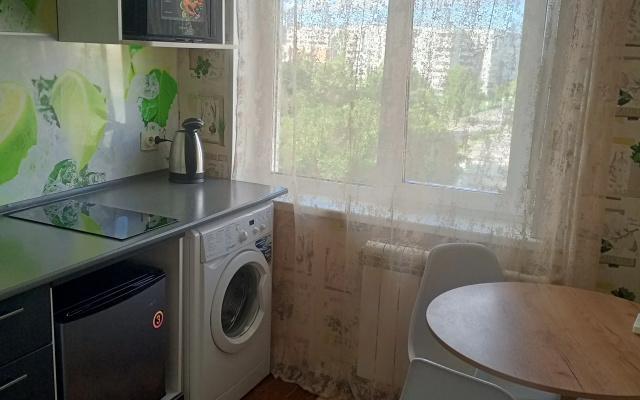 Квартира с 2 Спальными Местами в Центре Левобережья Омска