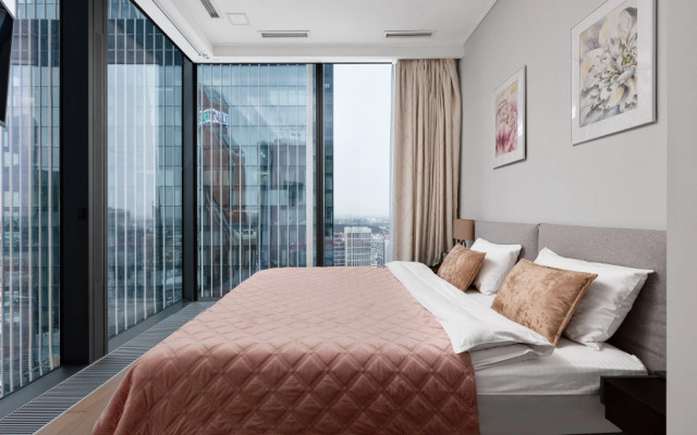 Stylish Corner Apartment in Neva Towers