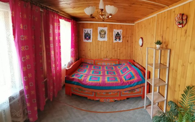 Ryizhaya Sova Guest House