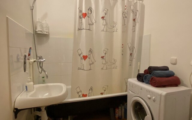 Квартира 2ккв у метро Парнас