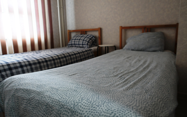 Apartamenty DLH - Trehkomnatnye u dendroparka Sinagina