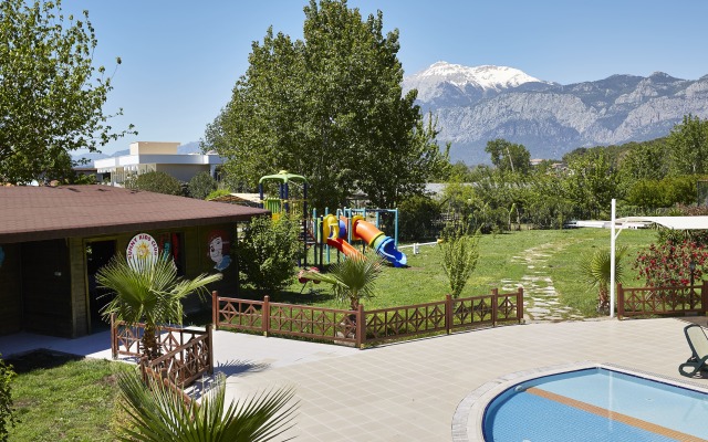 Royal Towers Kiris Hotel