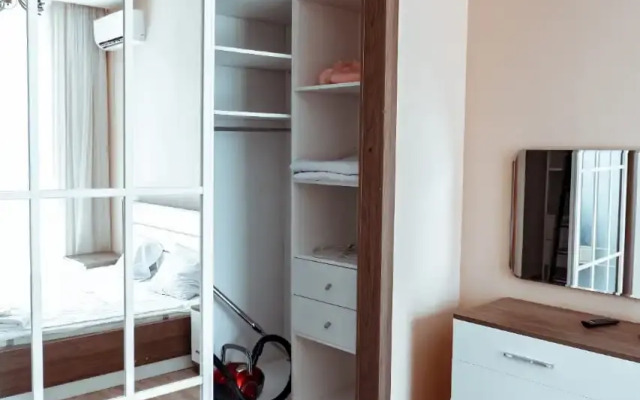 F1 View in Boulevard 1 Apartments