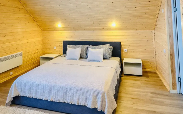 Частный дом Зеленая Мансарда