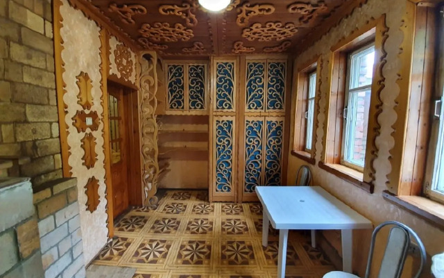 vo Fryazino s Ulichnym Bassejnom i Batutom Private House