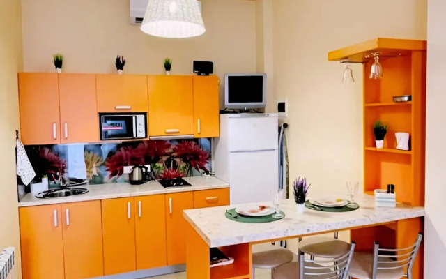 Orange na Mamayke Flat