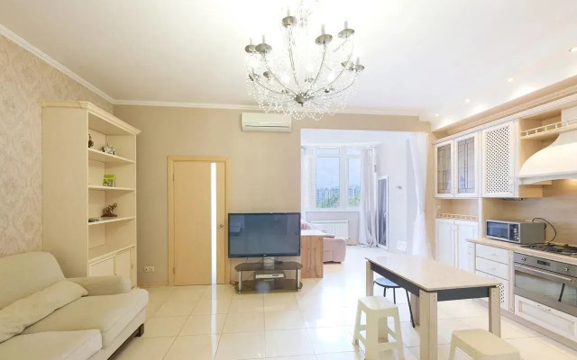 Квартира двухкомнатная в центре гoрoда Cочи