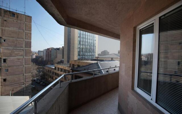 RIS Central Apartments Yerevan