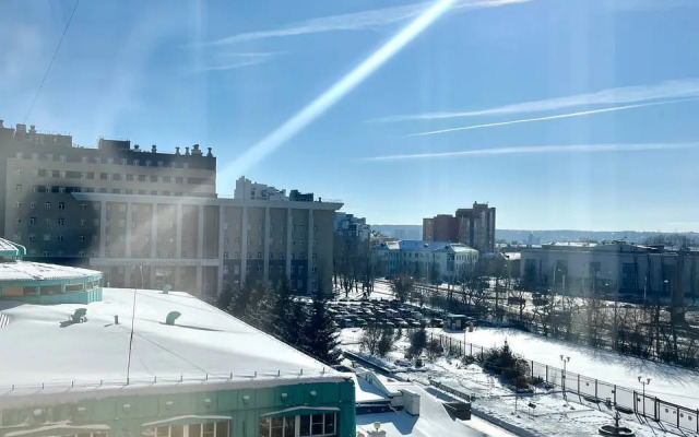 Na Ulitse Baykalskaya 107A/1 Flat