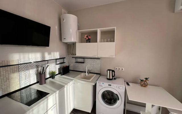 Квартира Студия с Видом на Бacсeйн в ЖК Кипарис 79