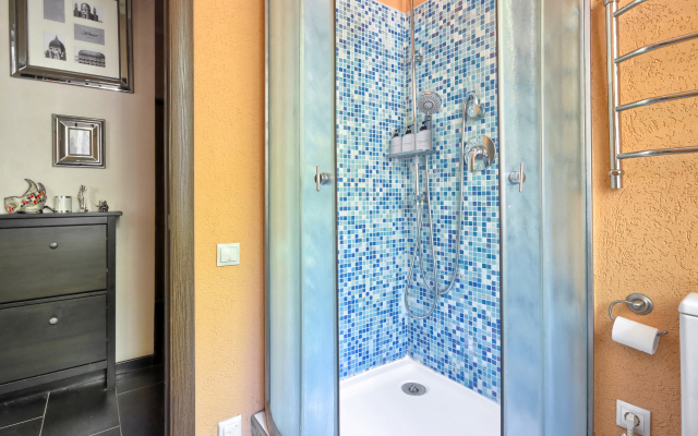 Апартаменты MMyhomeYourhome на Невском 84-86