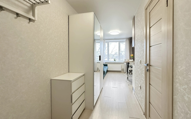Divan-Krovat s shikarnym remontom Apartments