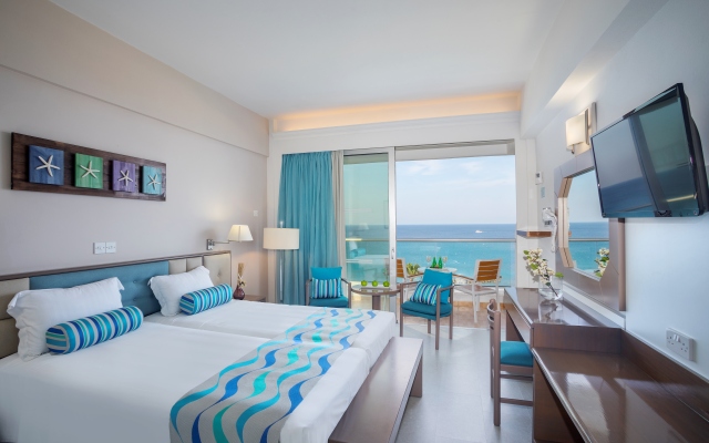 Отель Cavo Maris Beach