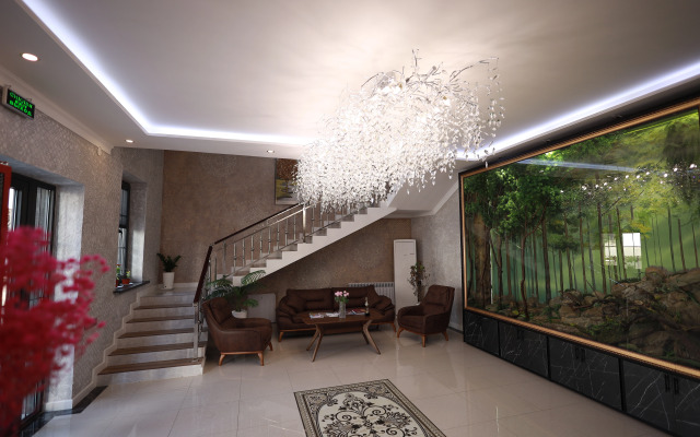 Ideal Hotel