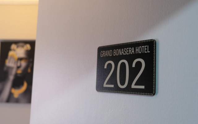 Grand Bona Sera Hotel