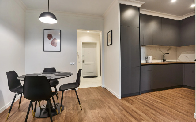 Luxe  S Dzhakuzi Na Skryganova Apartments