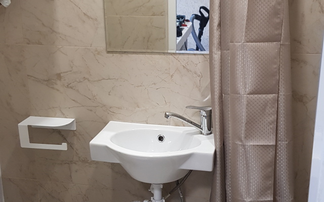 Ryadom s Massandrovskim Plyazhem Guest House