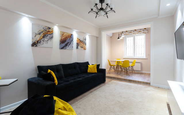 Апартаменты Senate Square