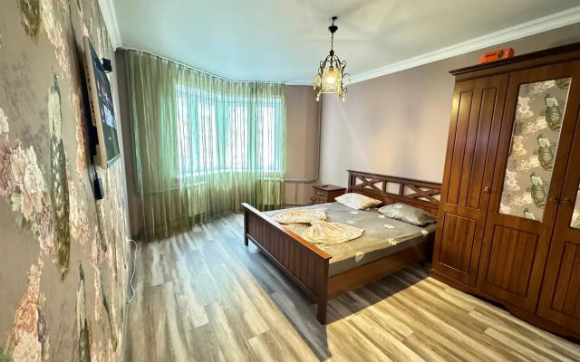 Na Ulitse Lazurnaya 7 Flat