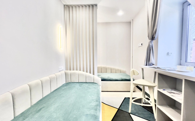 VyDoma na Tyumenskom Arbate s vidom na Bul'var Dzerzhinsko Apartments