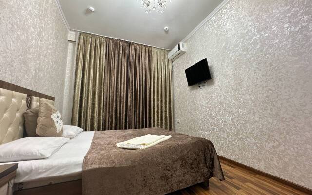 RATMINA Hotel