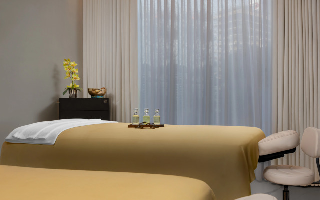 Отель Indigo Dubai Downtown by IHG