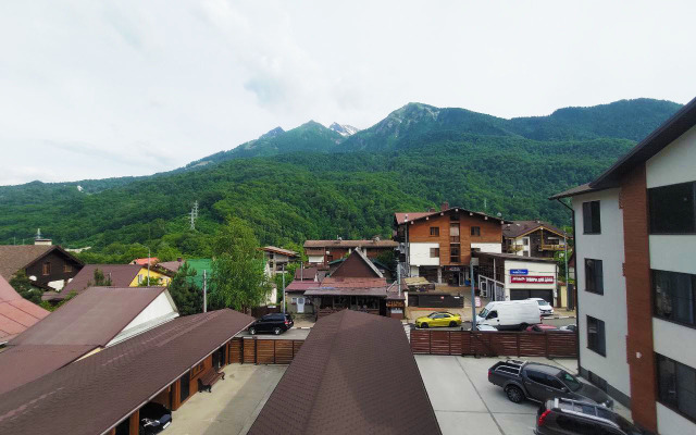 Dvukhkomnatnye S Balkonom V Tsentre Krasnoy Polyany Apartments