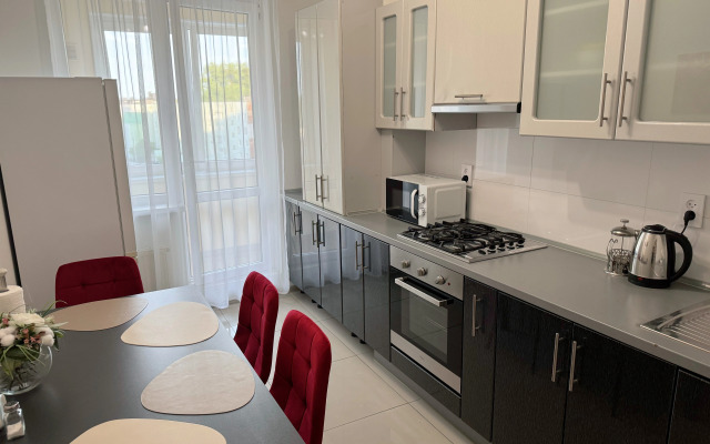 V Samom Tsentre Istoricheskogo Rayona Amalienau Flat