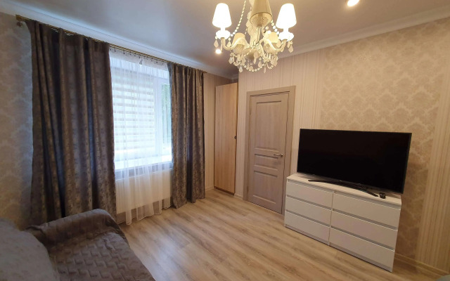 Dvukhkomnatnaya na Moskovskoy ulitse 68 Flat